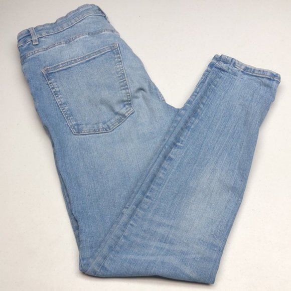 DESIGNER ZARA LIGHTWASH HIGH-RISE SKINNY JEANS 10/30x28 ⭐ - Picture 3 of 8